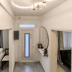 Ermina House 度假居 *