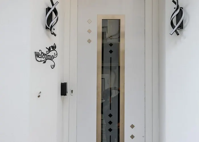 Nyaraló Ermina House *