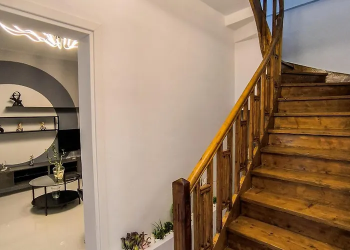 Ermina House Nyaraló *