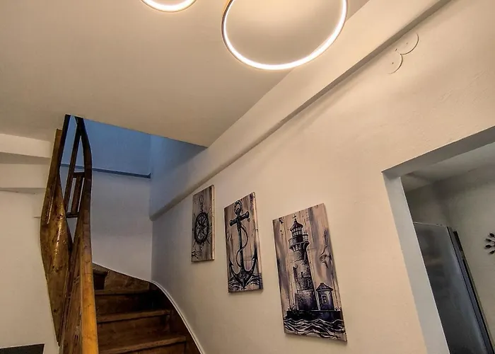 Ermina House Nyaraló *